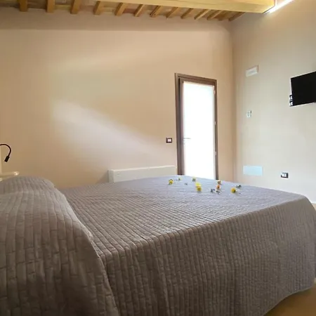 Casale Dei Cinque Colli Ostra