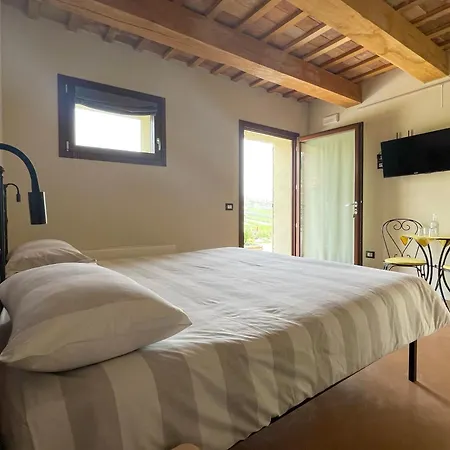 Casale Dei Cinque Colli Фермерский дом