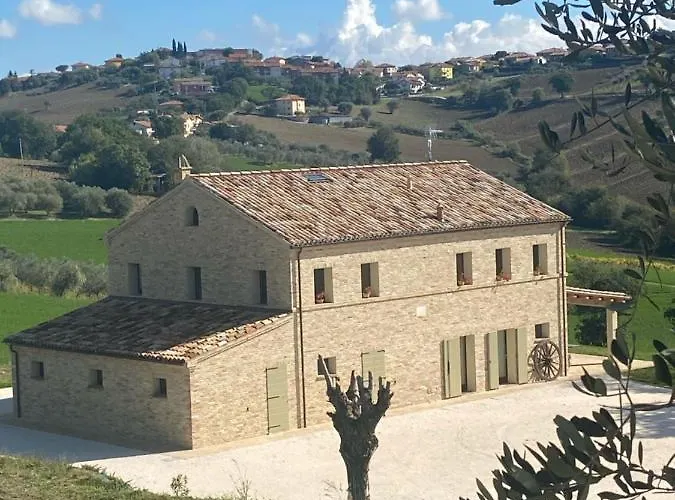 Casale Dei Cinque Colli 팜스테이 *